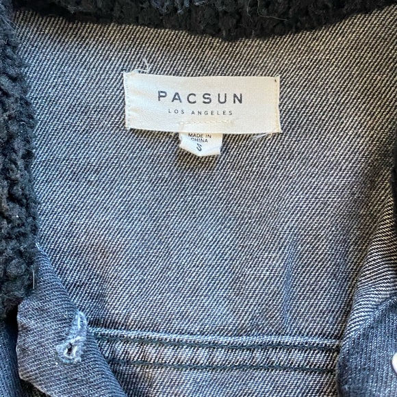 PacSun Sherpa Jean Jacket - SZ: S - CL: Black - Picture 4 of 4